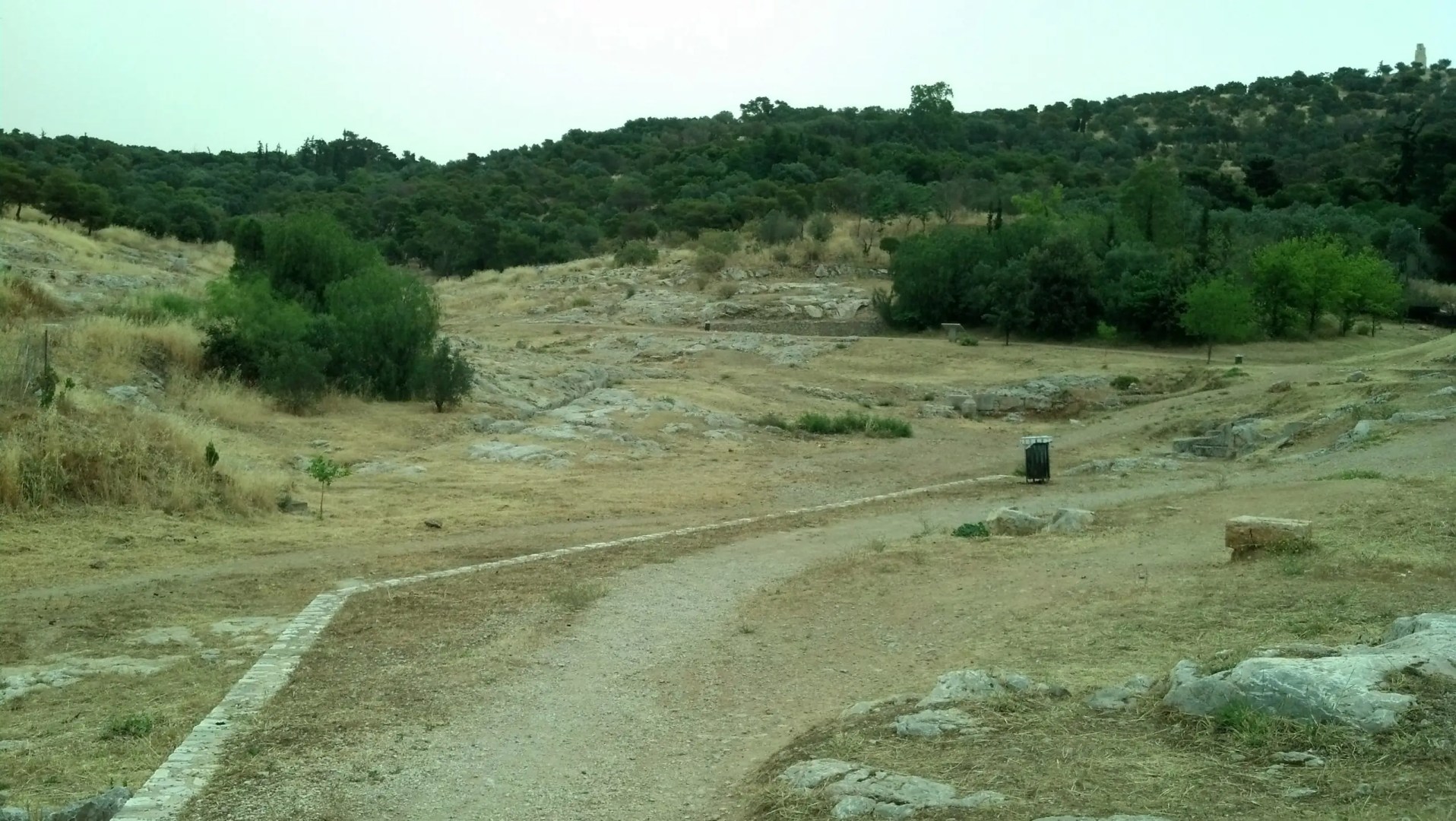 Δυτική πλευρά Φιλοπάππου